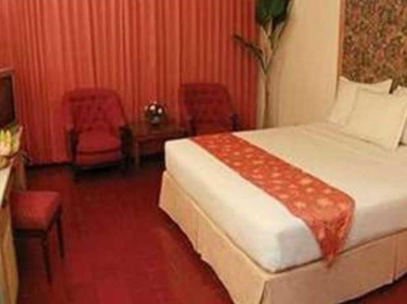 Pardede International Hotel