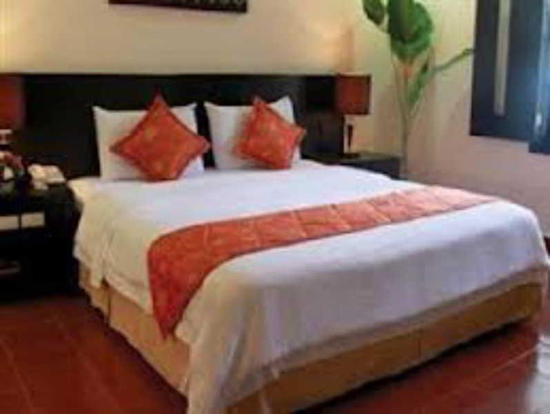Pardede International Hotel 3*